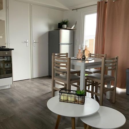 Chalet Zonnig Zeeland Hotel Oostkapelle Buitenkant foto